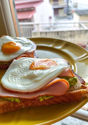 Φωτογραφία της συνταγής Avocado breakfast. 🥑