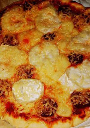 Une photo de Pizza chèvre chorizo