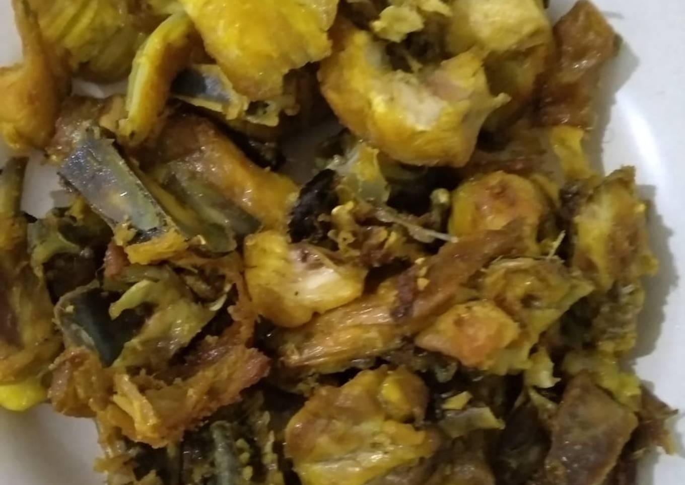 Ayam goreng kuning