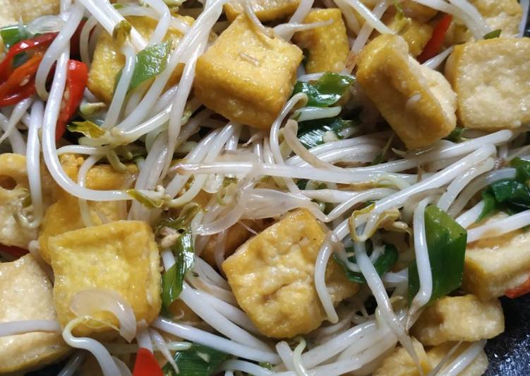 1. Tumis tahu + toge anak kosan
