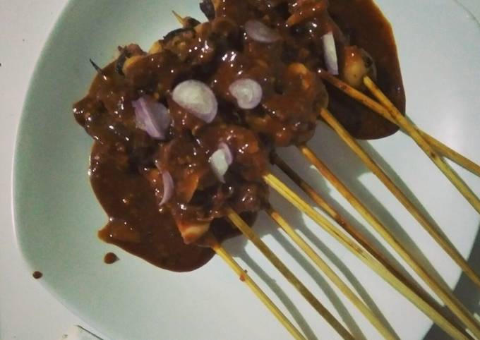 Langkah Mudah untuk Menyiapkan Sate Ayam saos kacang instant, Lezat