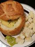 ขนมปัง ซุปไก่ (bread bowl chicken soup)