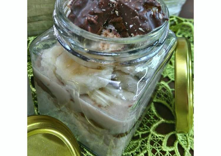 "Choco Banana Overnight Oatmeal In Jar"