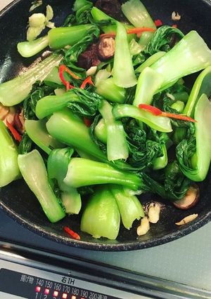 Hình của món Cải chíp xào nấm hương.