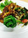 ไก่ทอดสมุนไพร