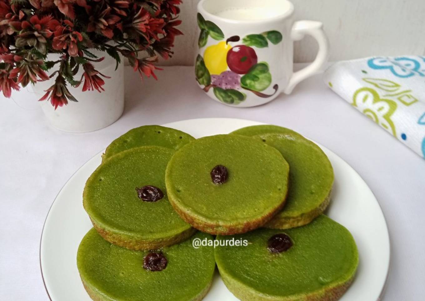 Kue Lumpur Bayam