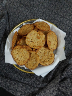 જીરા પૂરી (Jeera Poori Recipe In Gujarati) રેસીપી મુખ્ય ફોટો