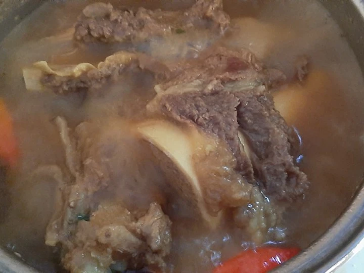 Cara Gampang Membikin Resep SOP Tulang sapi seger dan sehat yang Bisa Manjain Lidah Anti Ribet, Bikin Ngiler