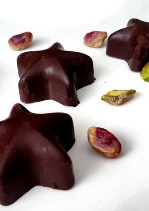 عکسی از دستور شکلات مغز دار خوشمزه