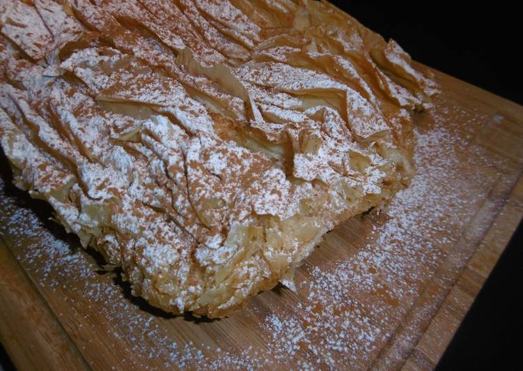 Simple Way to Prepare Quick Greek Custard Pie (Bougatsa)