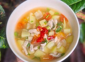 รูปของ ต้มซุปมันฝรั่งอกไก่