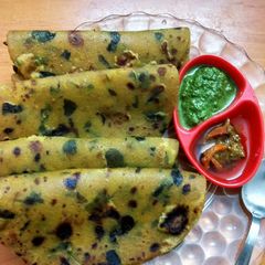 A picture of Meethi Thepla.