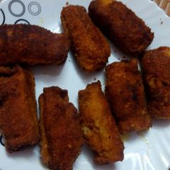 A picture of Tandoori bread roll fritters.