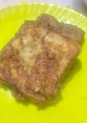 A picture of French toast.