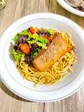 Spaghetti Salmon Aglio Olio