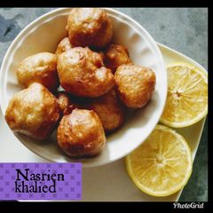 A picture of Orange puff puff.