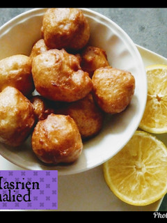 A picture of Orange puff puff.