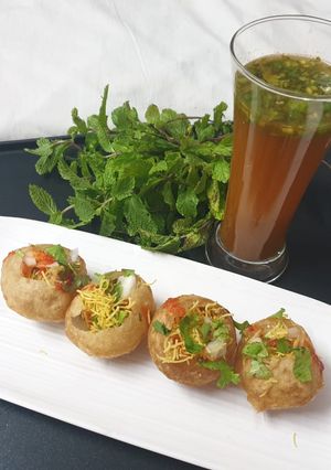 પાણીપુરી પાણી (panipuri na pani recipe in Gujarati) રેસીપી મુખ્ય ફોટો