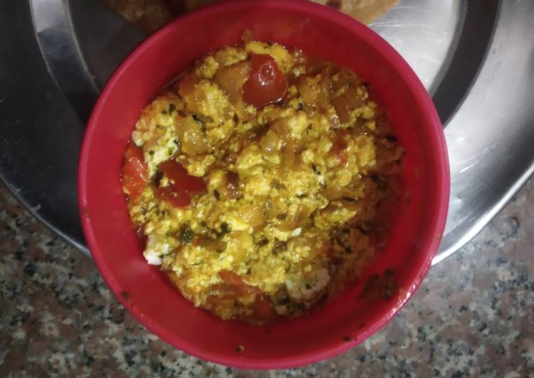 Steps to Prepare Any-night-of-the-week Paneer bhurji