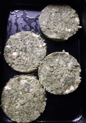 Una foto de Hamburguesa de brócoli simple