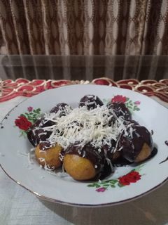 Foto resep Bola Ubi kopong toping Cokelat Keju