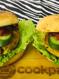 A picture of Potato Chapli Kabab Burger 🍔.