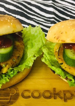 A picture of Potato Chapli Kabab Burger 🍔.