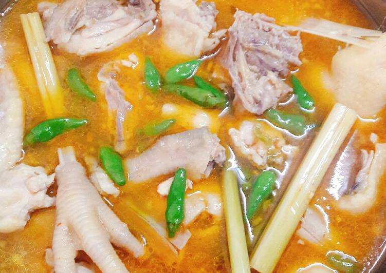 How to Prepare Super Quick Homemade Lẩu gà ớt hiểm nấu bằng gia vị lẩu thái nêm sẵn