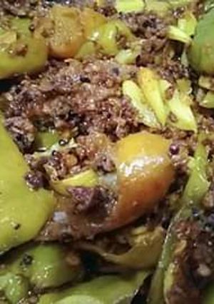 A picture of Lemon hari mirch ka Achar.
