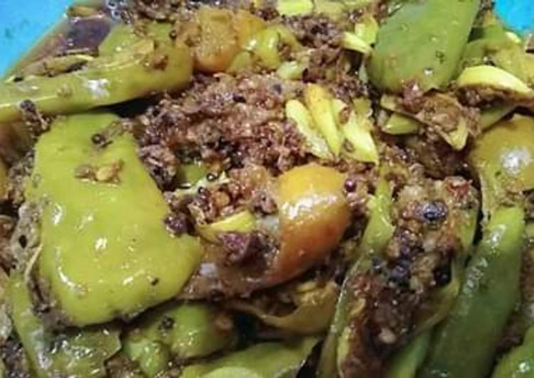 Lemon hari mirch ka Achar