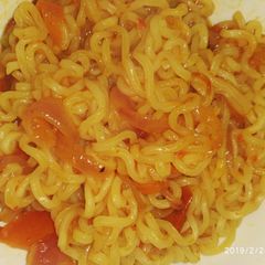 A picture of Spicy fried maggi.