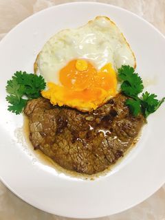 Hình của món Bò bít tết.