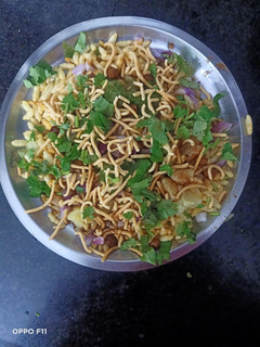 ભેળ (Bhel Recipe In Gujarati) રેસીપી મુખ્ય ફોટો