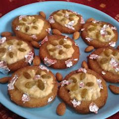 A picture of Shahi tukda.