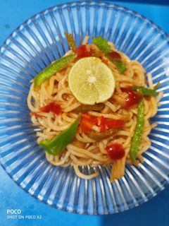 हक्का नूडल्स (Hakka noodles recipe in hindi) रेसिपी मुख्य फोटो