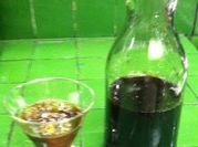 Una foto de licor de café con vodka