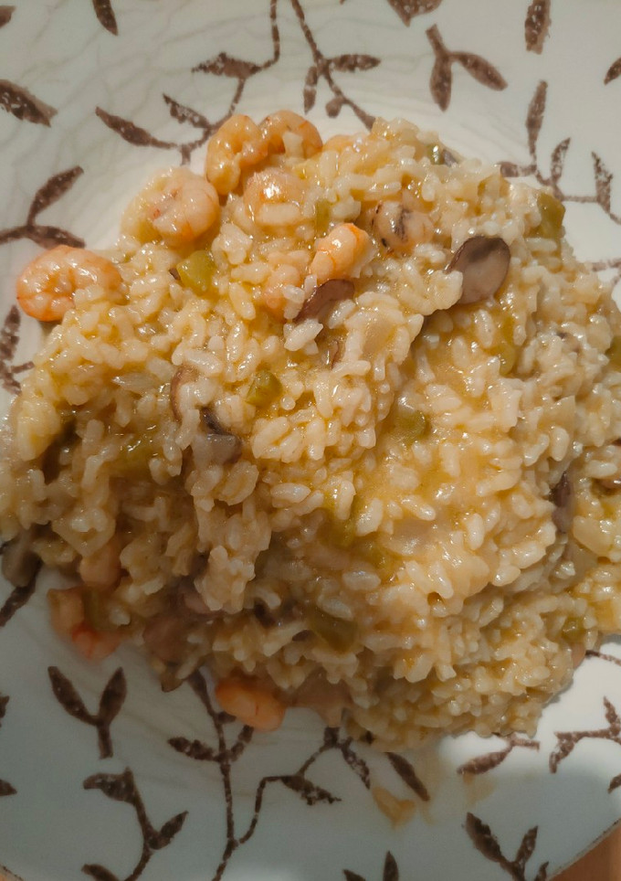 Una foto de Risotto con champiñones y gambas