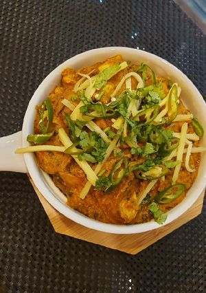 A picture of Patyala Chicken.