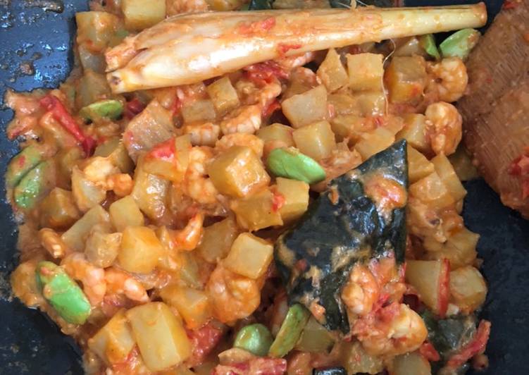Cara Gampang Menyiapkan Sambal kentang udang pete Anti Gagal
