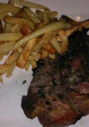 Una foto de Tapa de Nalga al horno con fritas