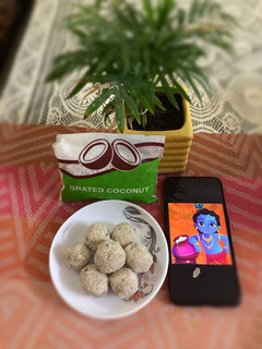 নারকেল নাডু (Narkel naru recipe in Bengali) রেসিপির প্রধান ছবি