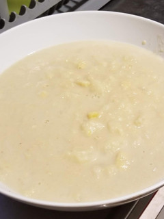 Una foto de Postre de peras y bananas light