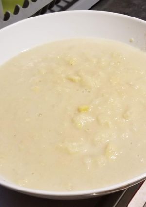 Una foto de Postre de peras y bananas light