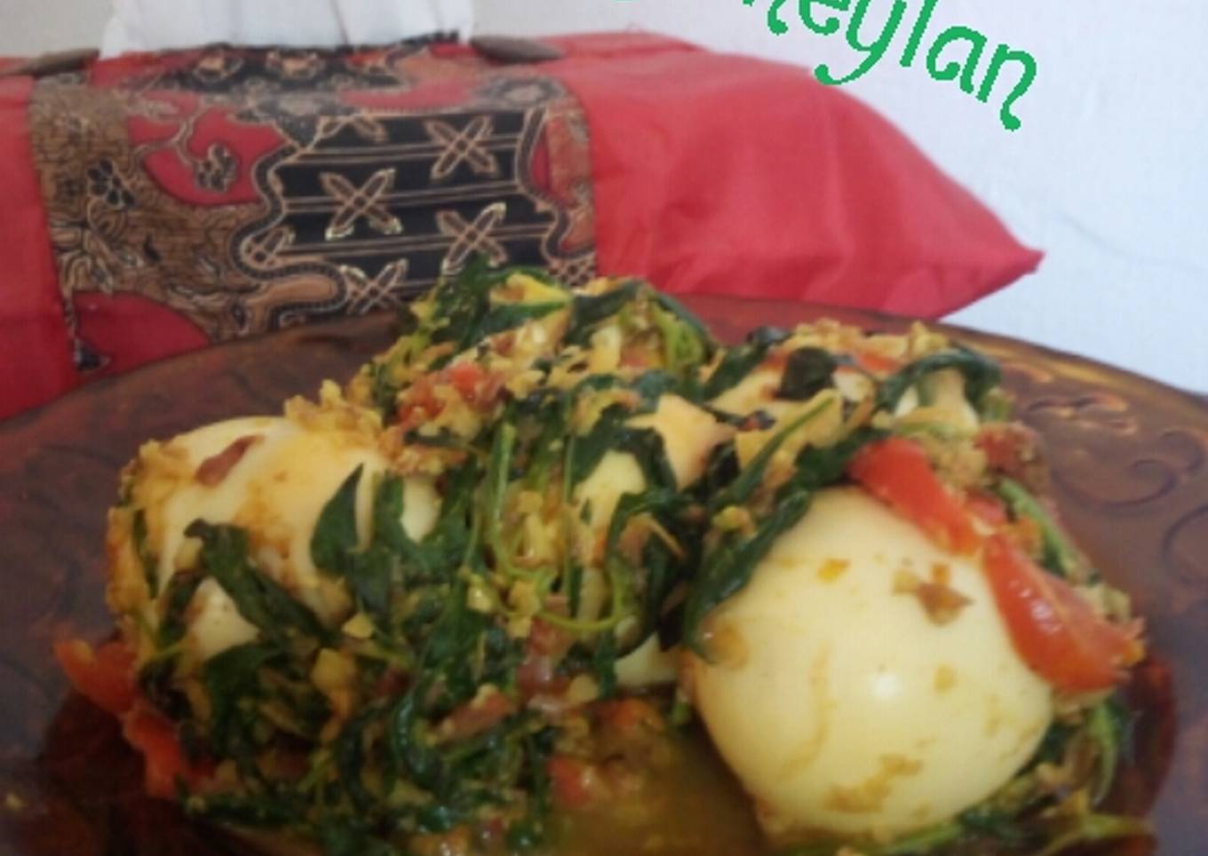 Telur bumbu sambal kacang kemangi