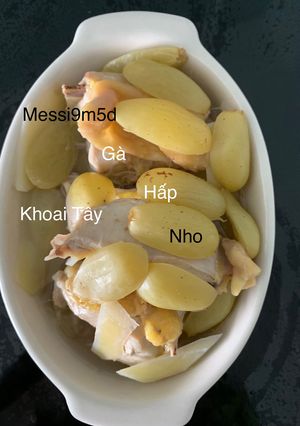 Hình của món Gà hấp nho xanh cho bé.
