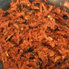 A picture of Nethili sambal (ikan Billis / anchovies).