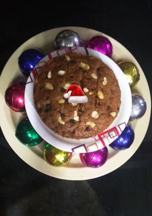A picture of Christmas Eve Cake.