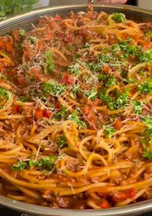 A picture of Spaghetti Bolognese.