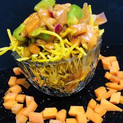 A picture of Chopsuey.