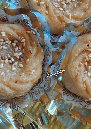 A picture of Makroud.